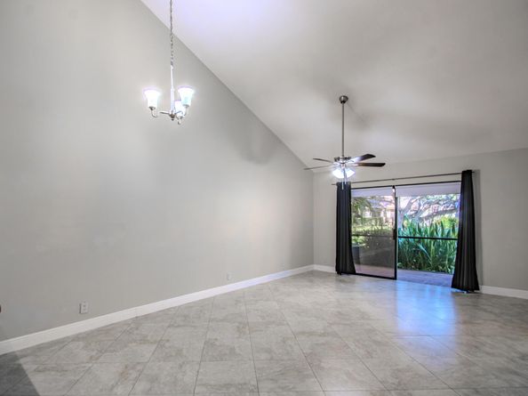 427 Cottonwood Place, Boca Raton FL 33431