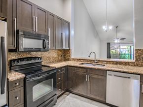 427 Cottonwood Place, Boca Raton FL 33431