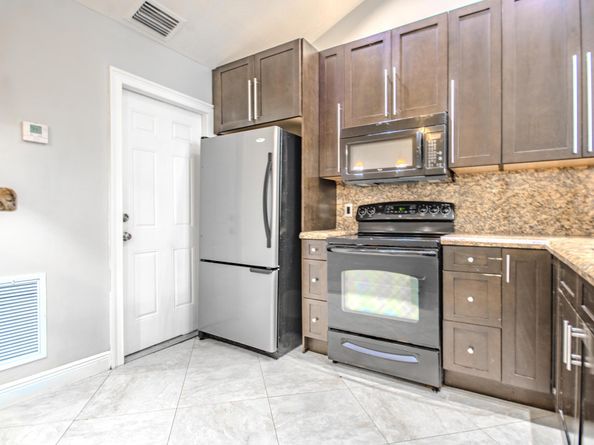 427 Cottonwood Place, Boca Raton FL 33431