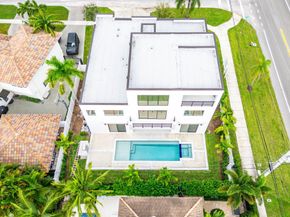498 NE 6th Street, Boca Raton FL 33432