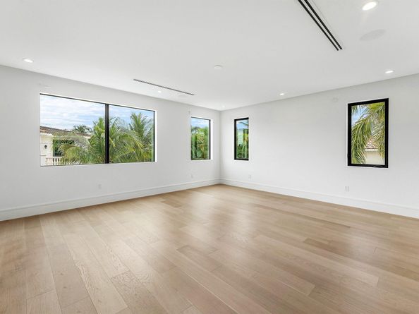 498 NE 6th Street, Boca Raton FL 33432