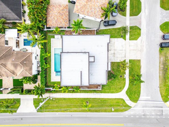 498 NE 6th Street, Boca Raton FL 33432