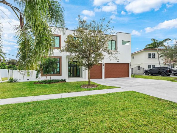 498 NE 6th Street, Boca Raton FL 33432
