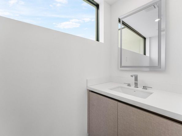 498 NE 6th Street, Boca Raton FL 33432