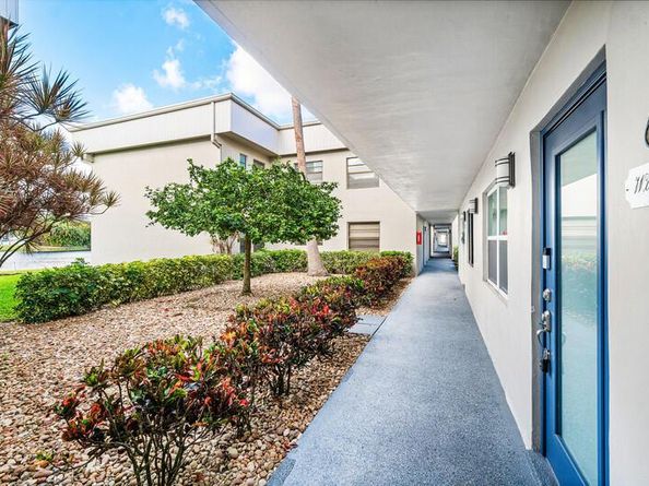 6 Capri A, Delray Beach FL 33484