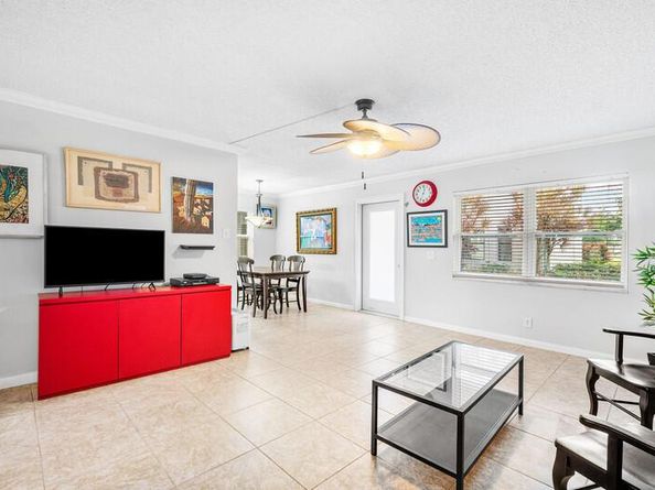 6 Capri A, Delray Beach FL 33484