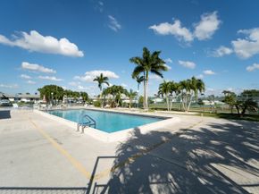 2638 E Gately Drive 83, West Palm Beach FL 33415