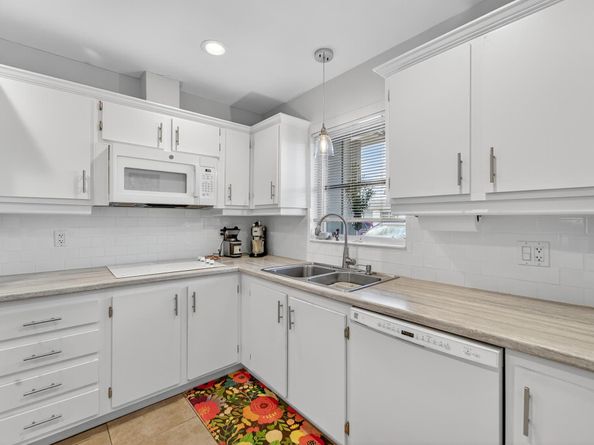 2638 E Gately Drive 83, West Palm Beach FL 33415