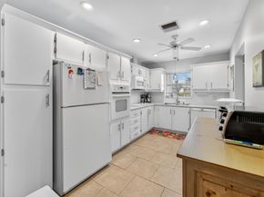 2638 E Gately Drive 83, West Palm Beach FL 33415