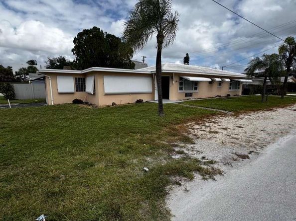 405-407 SE 23rd St, Fort Lauderdale FL 33316