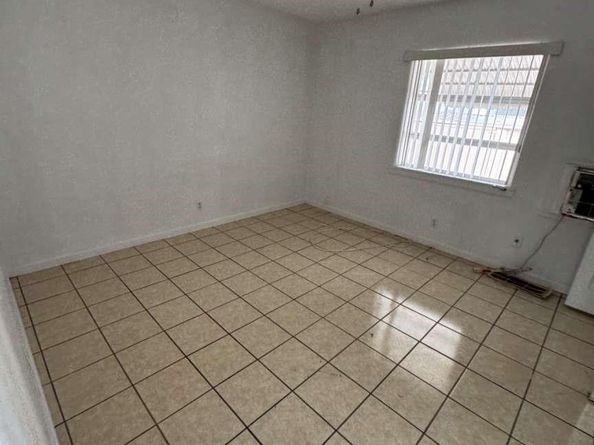 405-407 SE 23rd St, Fort Lauderdale FL 33316