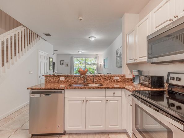 4203 Napoli Lake Drive, Riviera Beach FL 33410