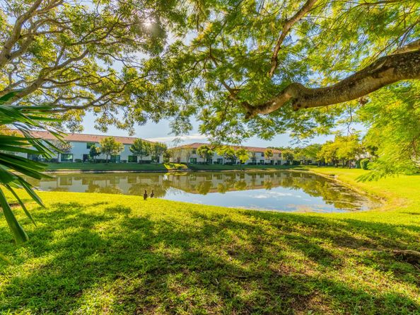 4203 Napoli Lake Drive, Riviera Beach FL 33410