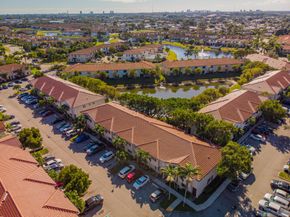 4203 Napoli Lake Drive, Riviera Beach FL 33410