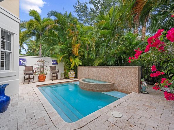 218 Mariner Court, North Palm Beach FL 33408