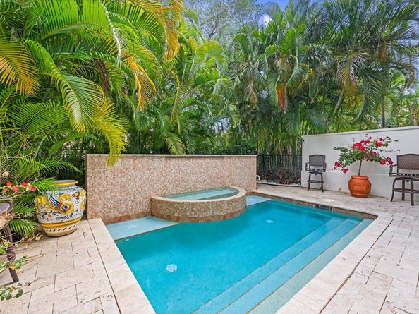 218 Mariner Court, North Palm Beach FL 33408