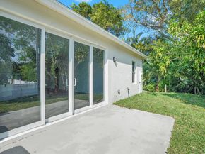 7874 Griswold St, Lantana FL 33462