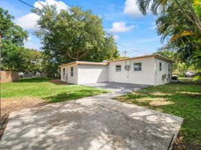 5221 SW 28th Avenue, Dania Beach FL 33312