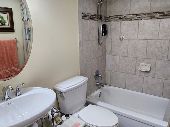 900 NE 18th Ave 602, Fort Lauderdale FL 33304