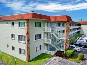 3200 Springdale Boulevard 217, Palm Springs FL 33461