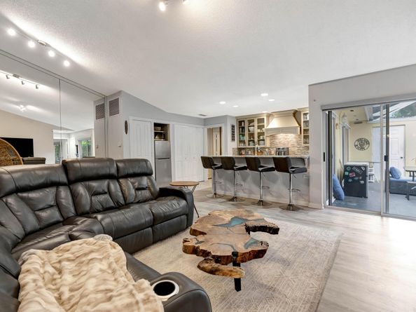 4904 Lake Catherine Drive, Palm Beach Gardens FL 33403