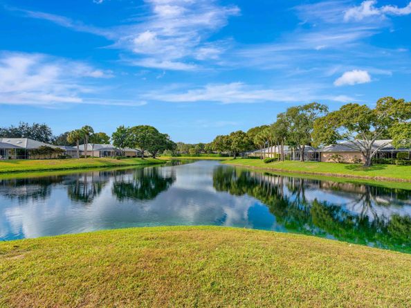 4904 Lake Catherine Drive, Palm Beach Gardens FL 33403