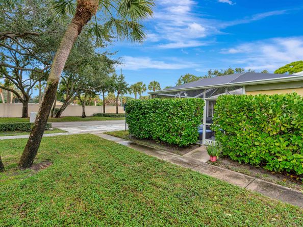 4904 Lake Catherine Drive, Palm Beach Gardens FL 33403
