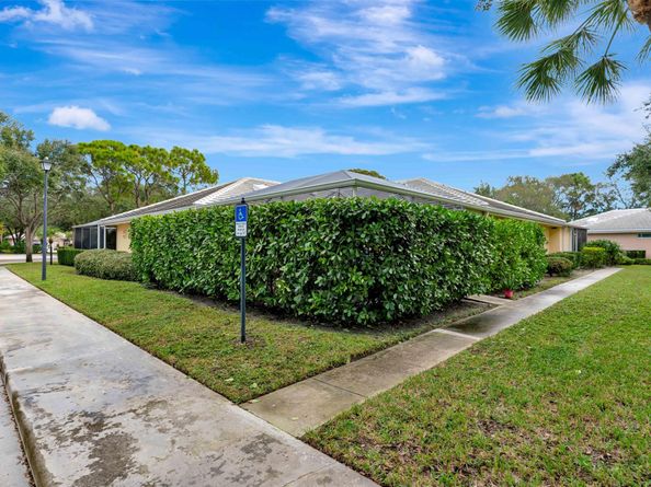 4904 Lake Catherine Drive, Palm Beach Gardens FL 33403