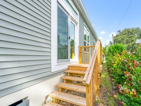 1757 12th Court N, Lake Worth Beach FL 33460