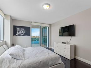 2641 N Flamingo Rd 901N, Sunrise FL 33323