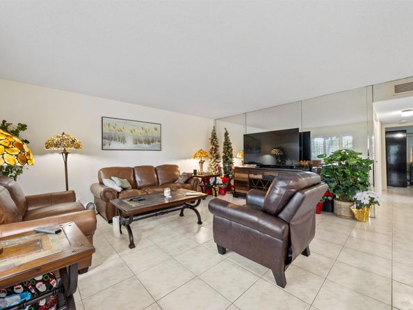 15072 Ashland Place 124, Delray Beach FL 33484