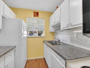 4550 NW 2nd Street B, Delray Beach FL 33445