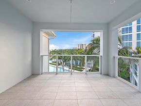 112 Water Club Court N, North Palm Beach FL 33408