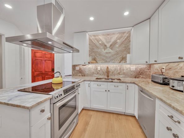 200 NE 17th Ct 805, Fort Lauderdale FL 33305