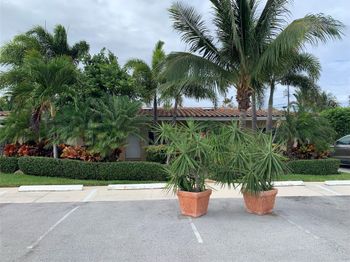 3205 Marine Dr