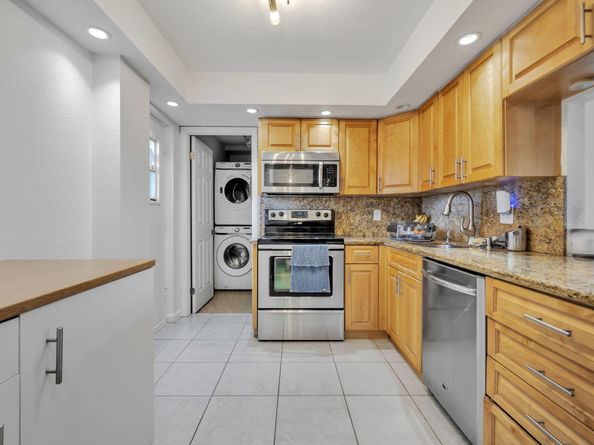 6699 NW 2nd Avenue 416, Boca Raton FL 33487