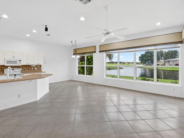 7975 Rockford Road, Boynton Beach FL 33472