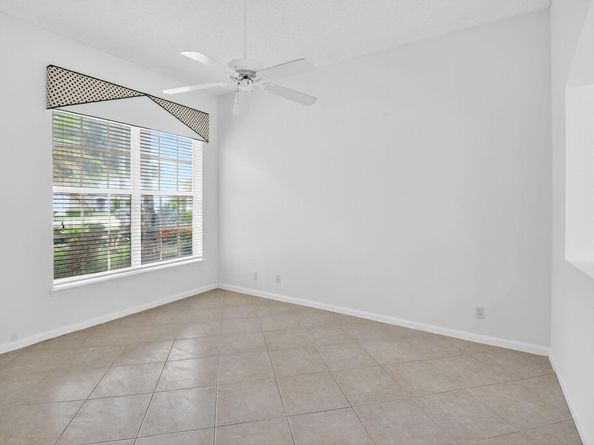7975 Rockford Road, Boynton Beach FL 33472