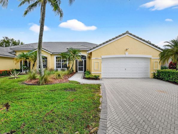 7975 Rockford Road, Boynton Beach FL 33472