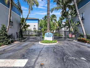 71 Atlantic Grove Way 71, Delray Beach FL 33444