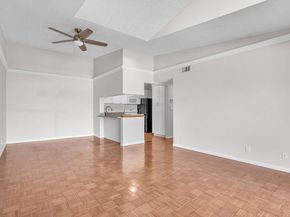 708 Sunny Pine Way B3, Greenacres FL 33415