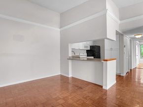 708 Sunny Pine Way B3, Greenacres FL 33415