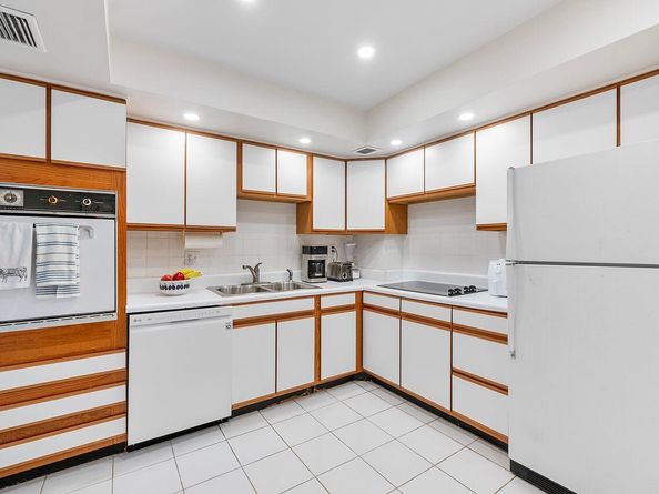 3450 S Ocean Boulevard 118, Palm Beach FL 33480