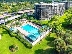 5279 Fountains Drive S 405, Lake Worth FL 33467