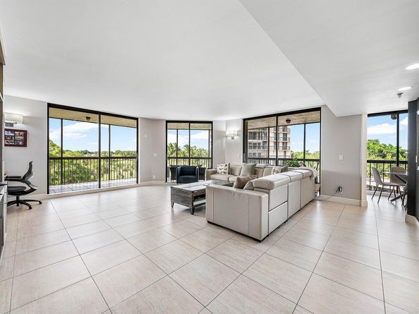 5279 Fountains Drive S 405, Lake Worth FL 33467