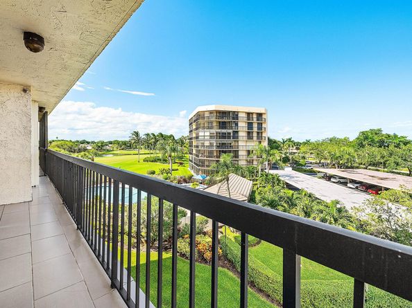 5279 Fountains Drive S 405, Lake Worth FL 33467