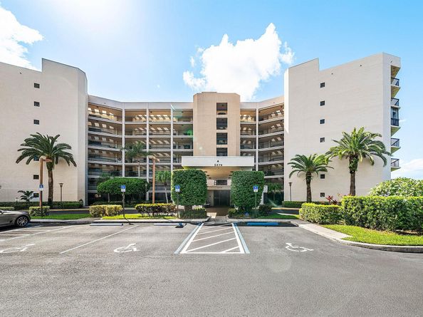 5279 Fountains Drive S 405, Lake Worth FL 33467