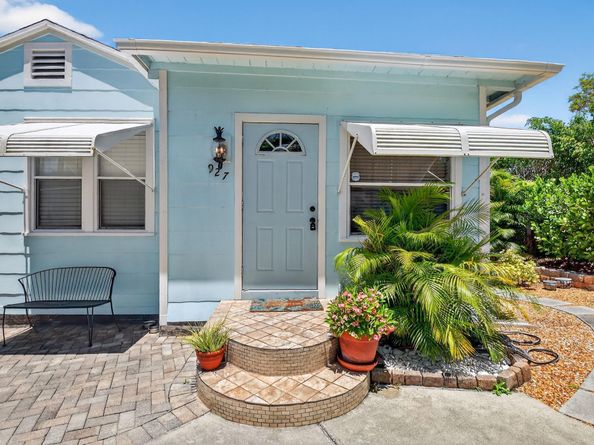 927 Mcintosh Street, West Palm Beach FL 33405
