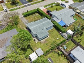 330 NE 59th Court, Oakland Park FL 33334