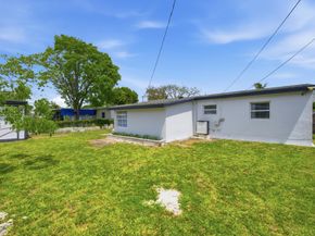 330 NE 59th Court, Oakland Park FL 33334